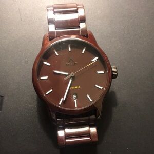 Links taken out but never worn ,mvmt classical ceramic